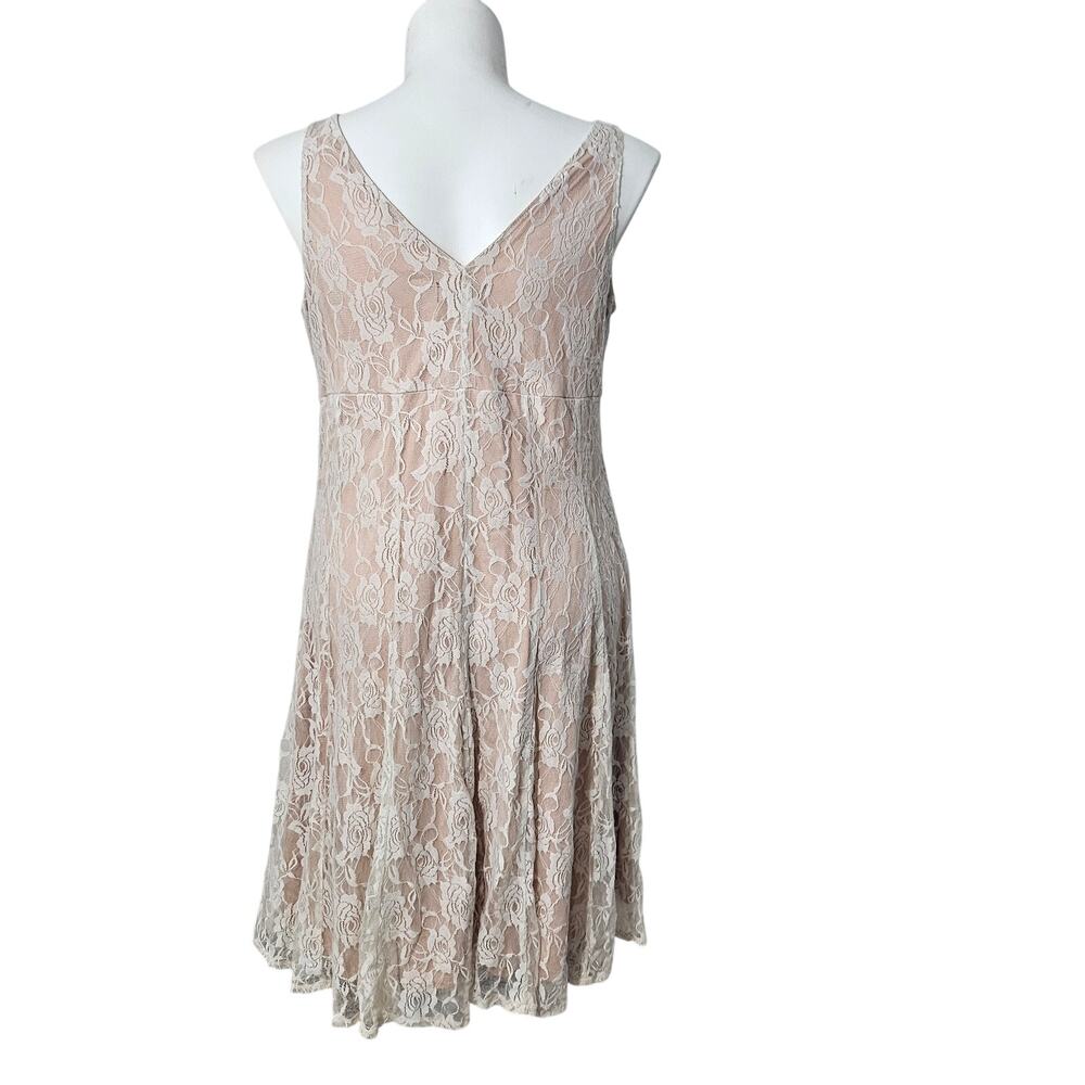 Glamour lace dress color beige plus size 16 W - Picture 3 of 7